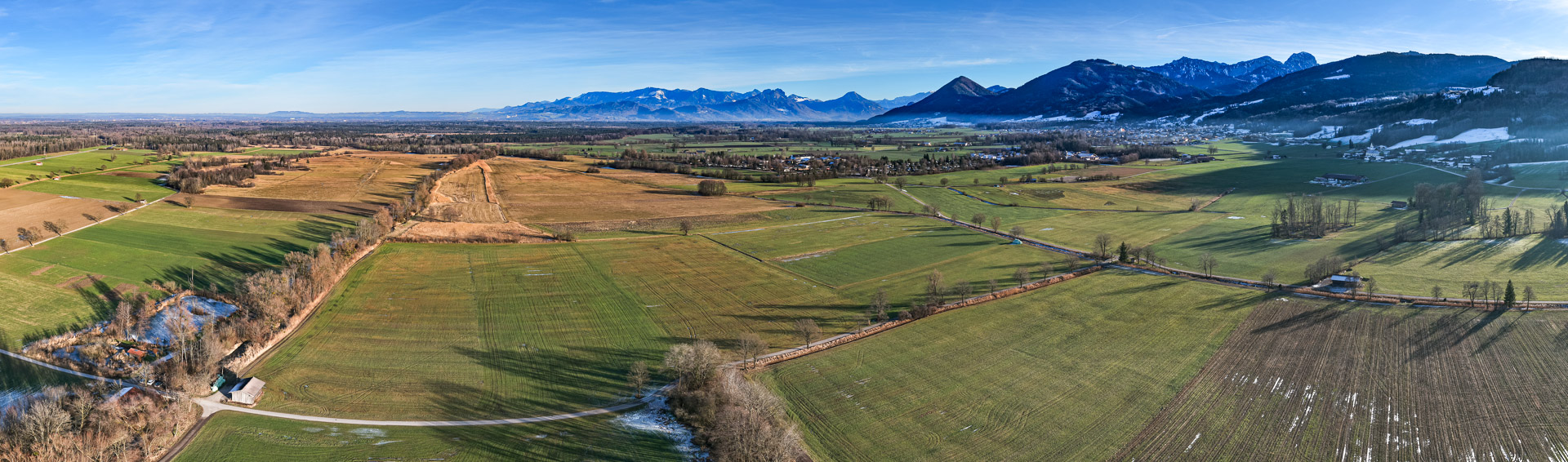 Wiesen am Alpenrand bei Bad Feilnbach 